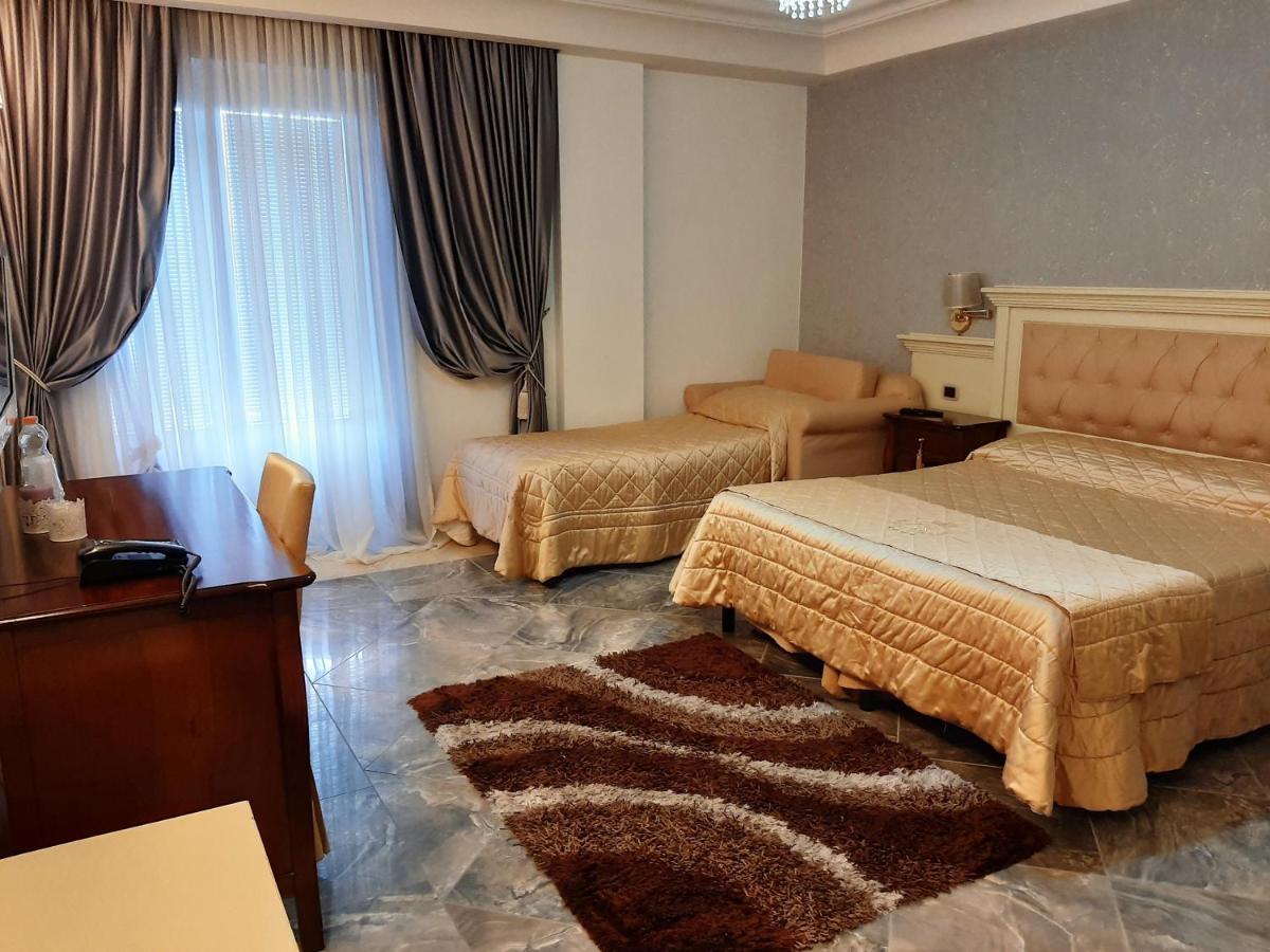 Regina Di Saba - Hotel Villa Per Ricevimenti Grottaminarda Exterior foto