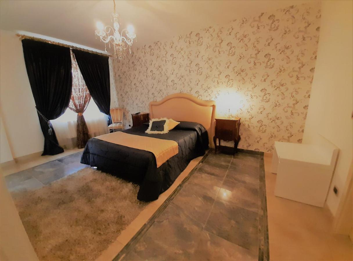 Regina Di Saba - Hotel Villa Per Ricevimenti Grottaminarda Exterior foto